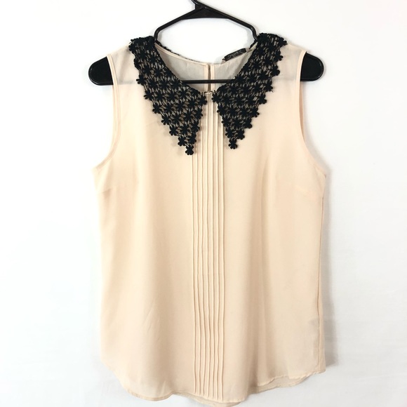 Darling Tops - Anthropologie Darling Blouse